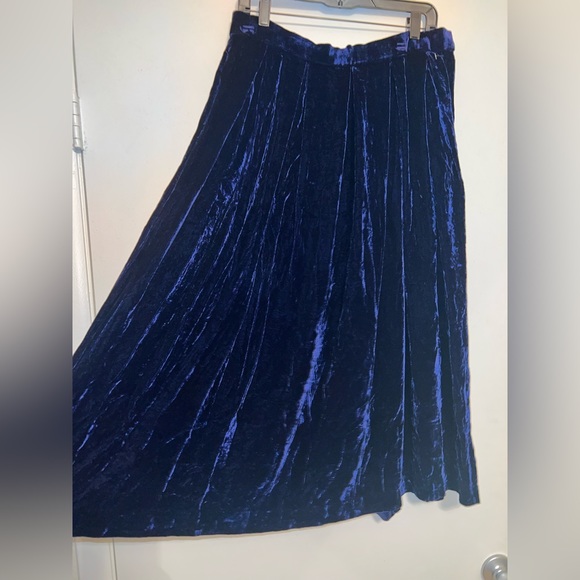 Beige Pleated Skirt by Evan Picone